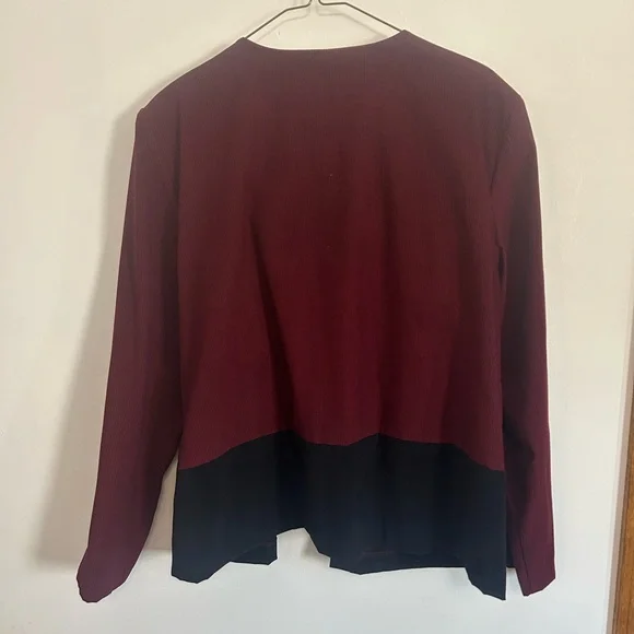 Vintage Leslie Belle Two-Tone Burgundy and Black Open Front Jacket - Picture 2 of 9